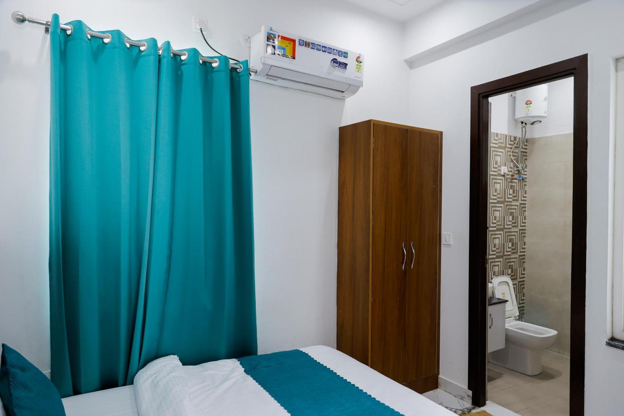 Hotel Parth Inn Рішикеш Екстер'єр фото