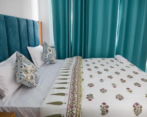Hotel Parth Inn Рішикеш Екстер'єр фото
